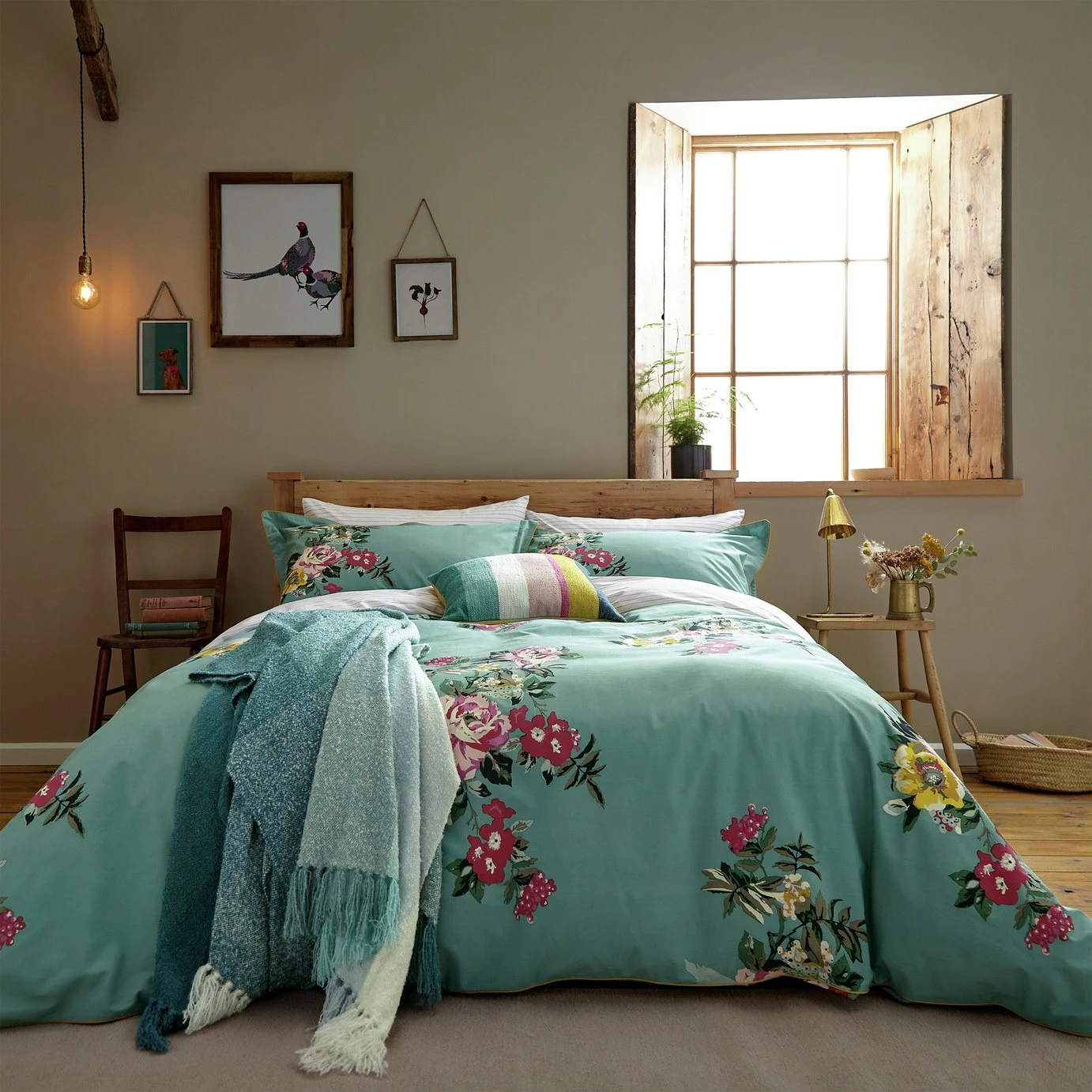 Joules Cotton Cotswold Floral Blue Bedding Set - Single 1 Joules Cotton Cotswold Floral Blue Bedding Set - Single