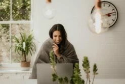 Dreamland Snuggle Up Heated Grey Throw - Large -Bed Linings Sales Store 2990606 R Z003A