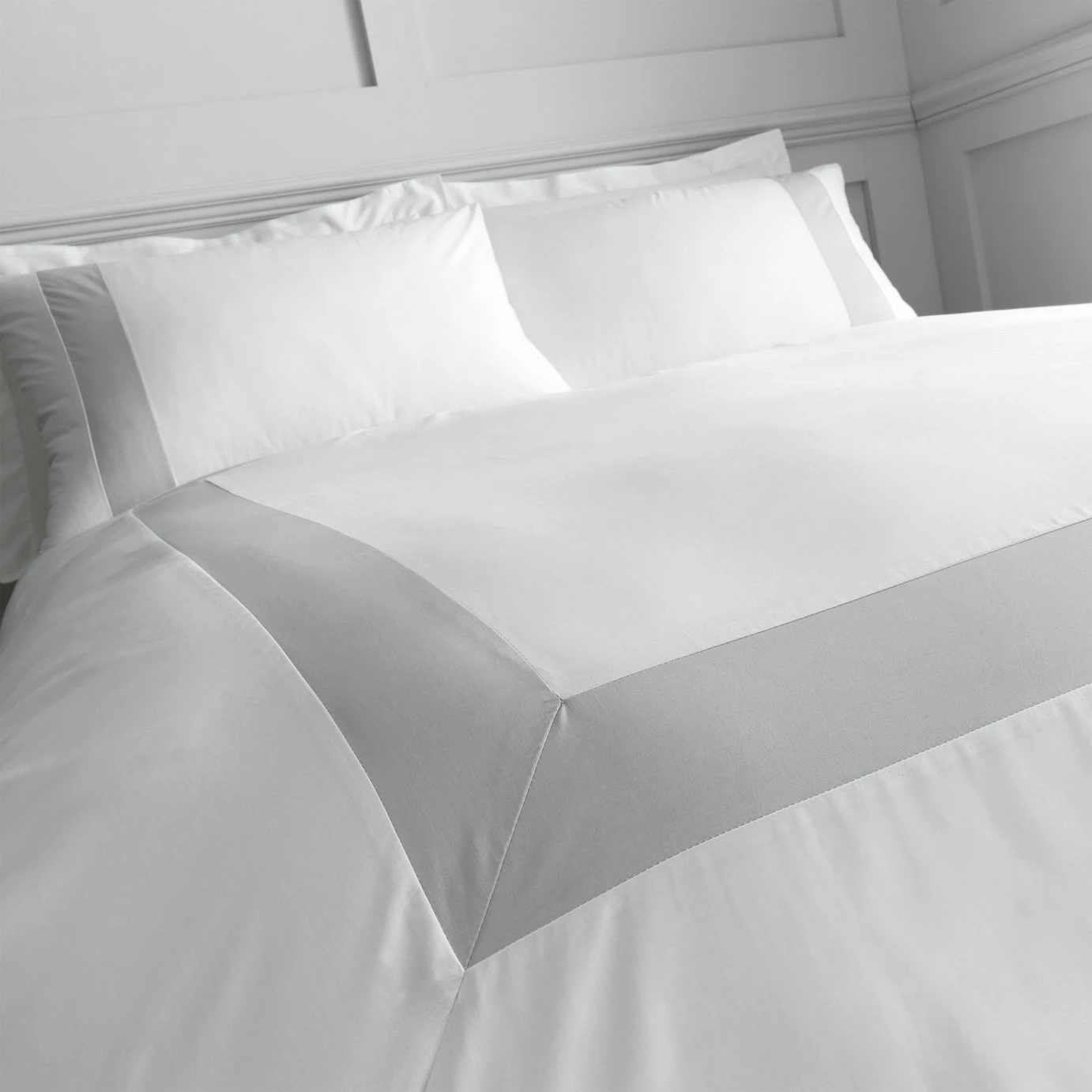 Bianca Cotton 180 TC Tailored White Bedding Set - Double 4 Bianca Cotton 180 TC Tailored White Bedding Set - Double - Image 4