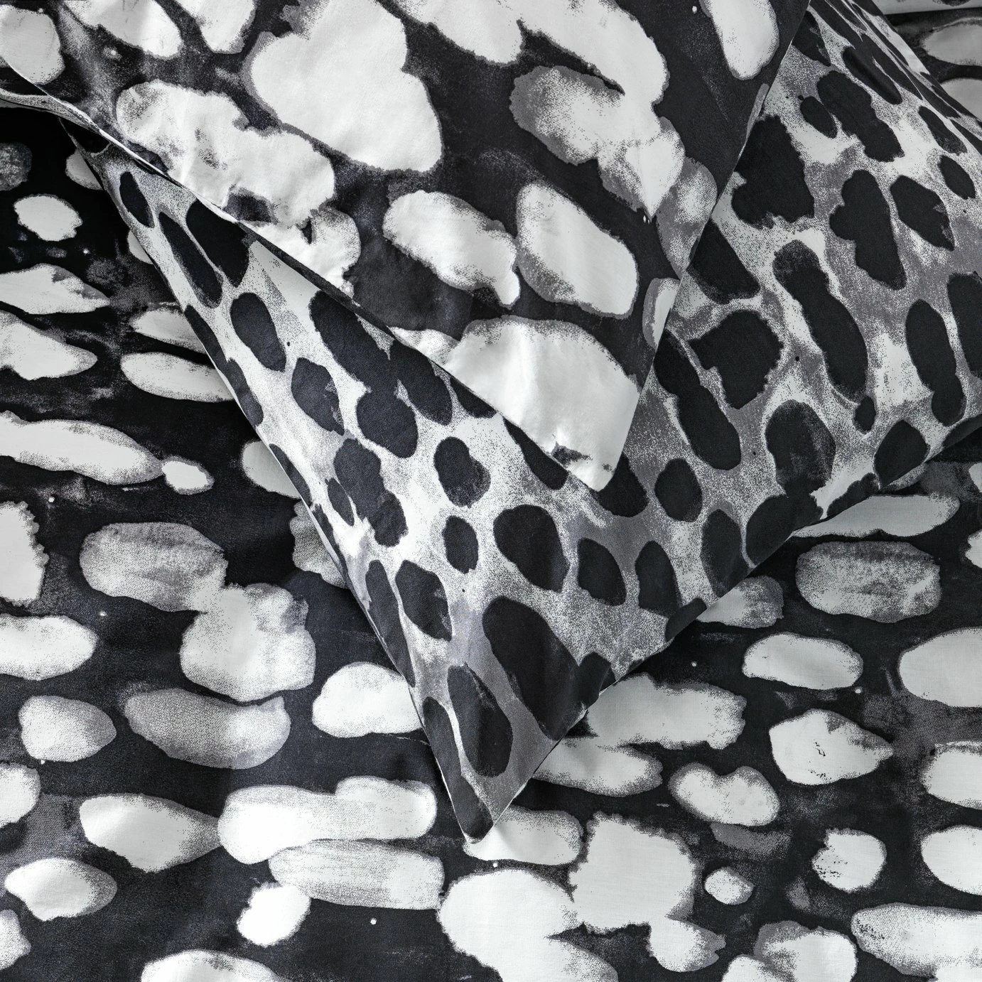 Habitat Cotton Bark Print Black & Grey Bedding Set - Double 4 Habitat Cotton Bark Print Black & Grey Bedding Set - Double - Image 4