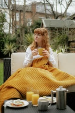 Dreamland Deluxe Velvet Mustard Heated Throw - Large -Bed Linings Sales Store 4844994 R Z014A